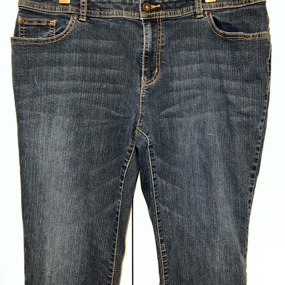 Chico’s High Waist Straight Leg Jeans - Picture 3 of 9